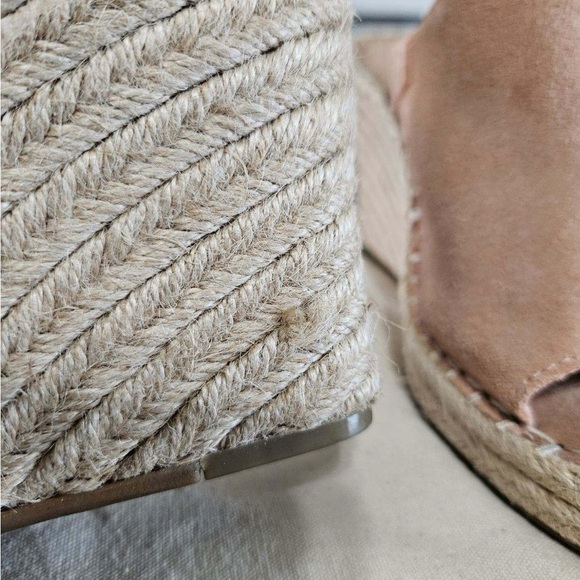 Size 7.5 Tom’s Wedges Espadrilles - Picture 13 of 13